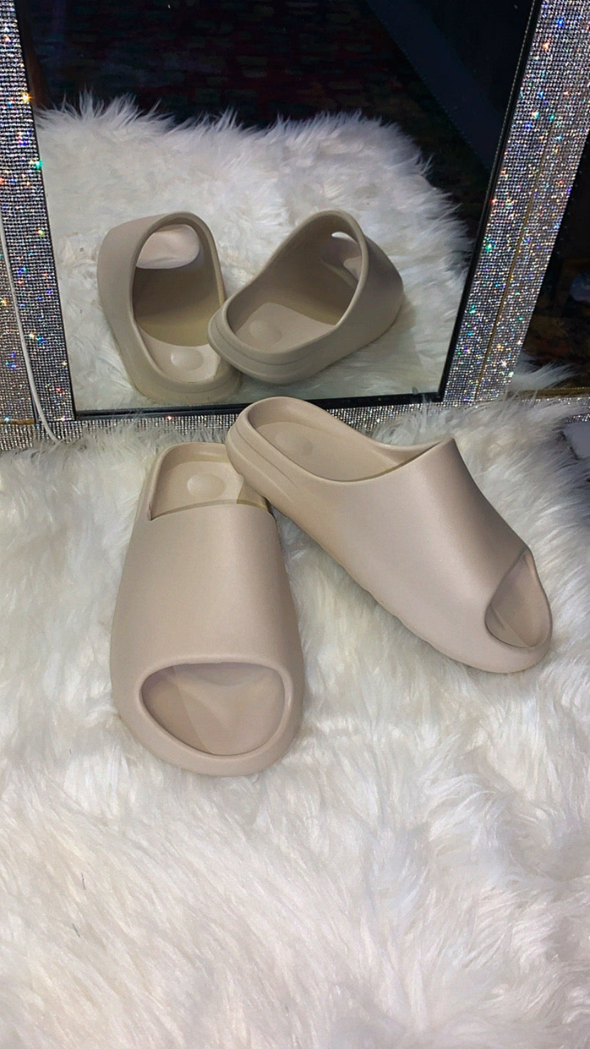 Cloud 9 Slippers
